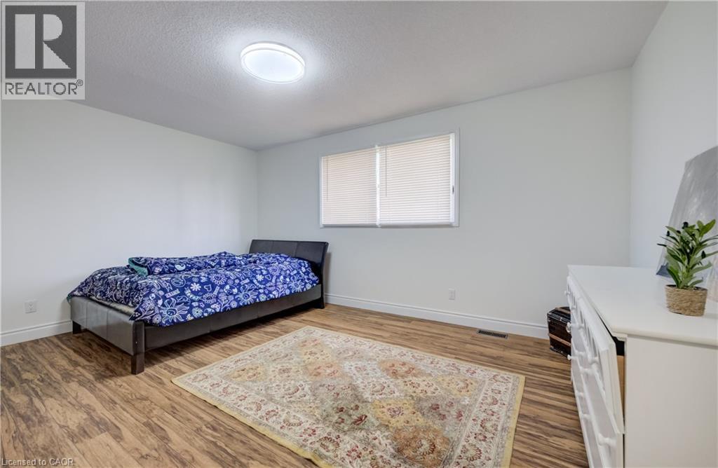 115 WESTVALE Drive - 17