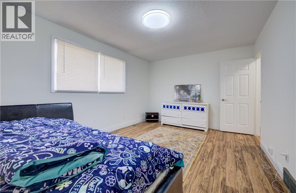 115 WESTVALE Drive - 18