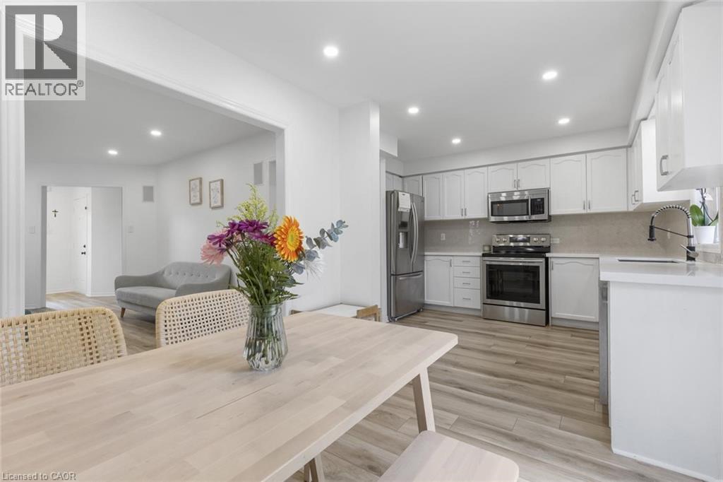 30 HARNESWORTH Crescent, Hamilton, Ontario, L8B0J3 — Photo 10