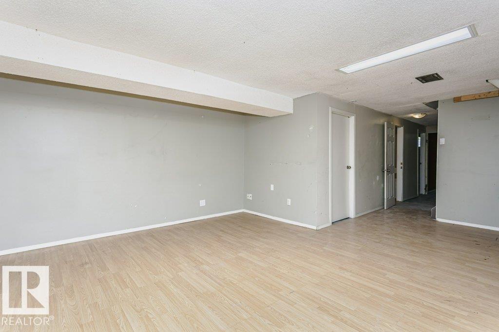 14304 32 ST NW, Edmonton