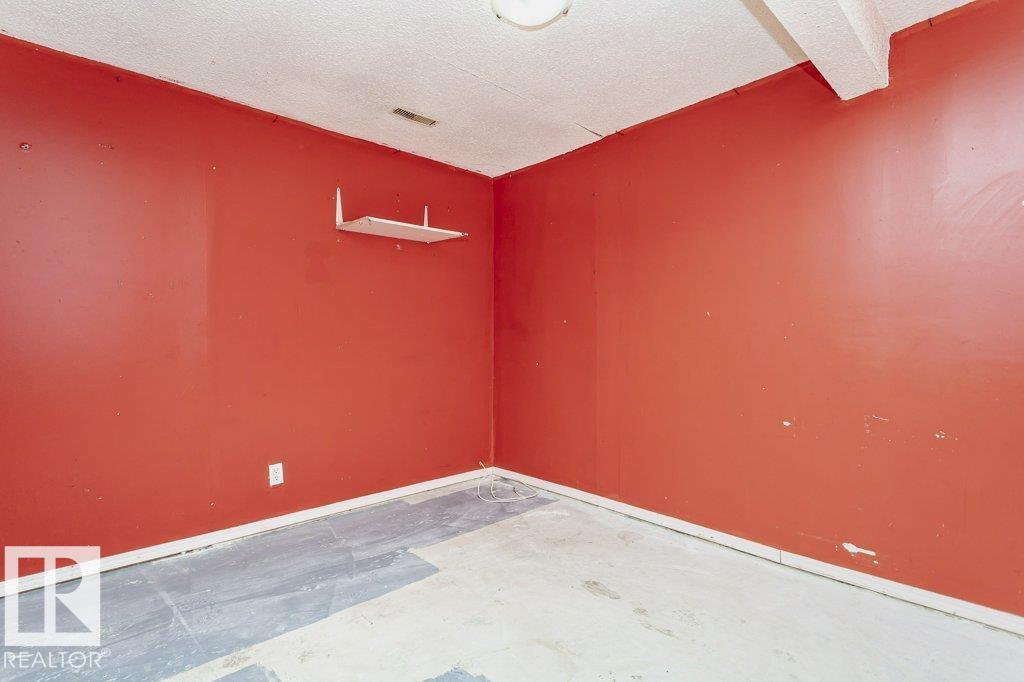 14304 32 ST NW, Edmonton