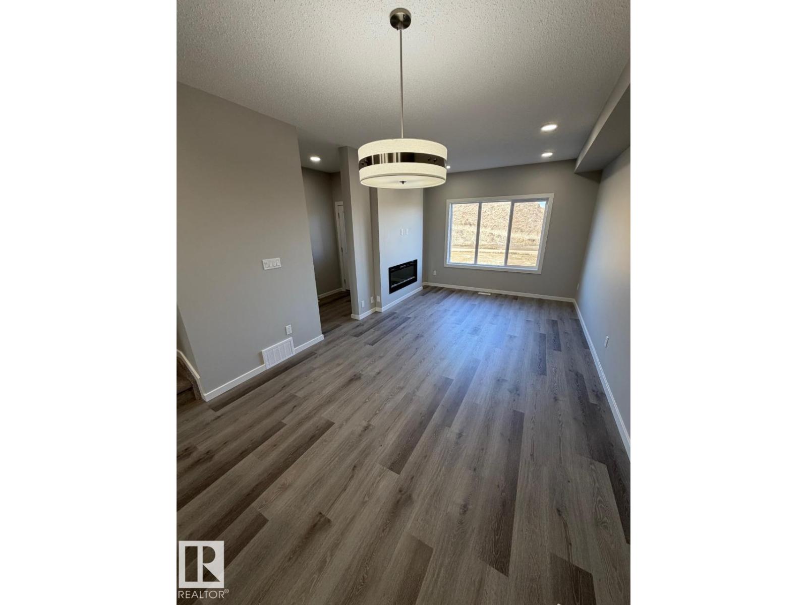 309 EDGEMONT DR NW, Edmonton