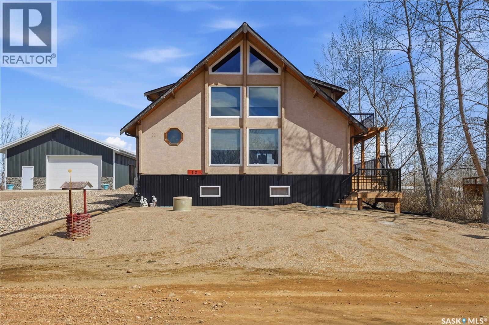 12 Finch CRESCENT - 2