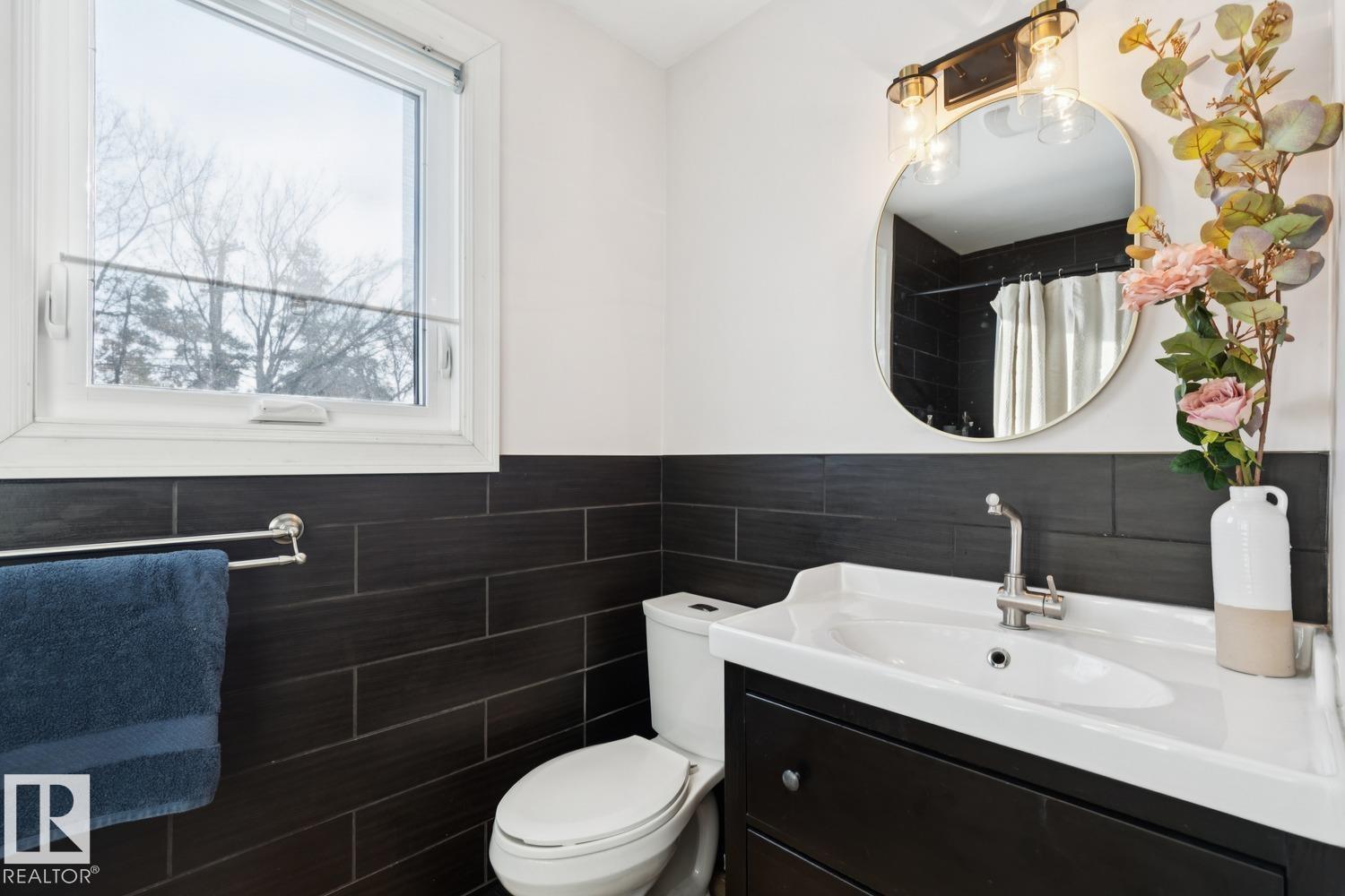 7601 91 AV NW, Edmonton