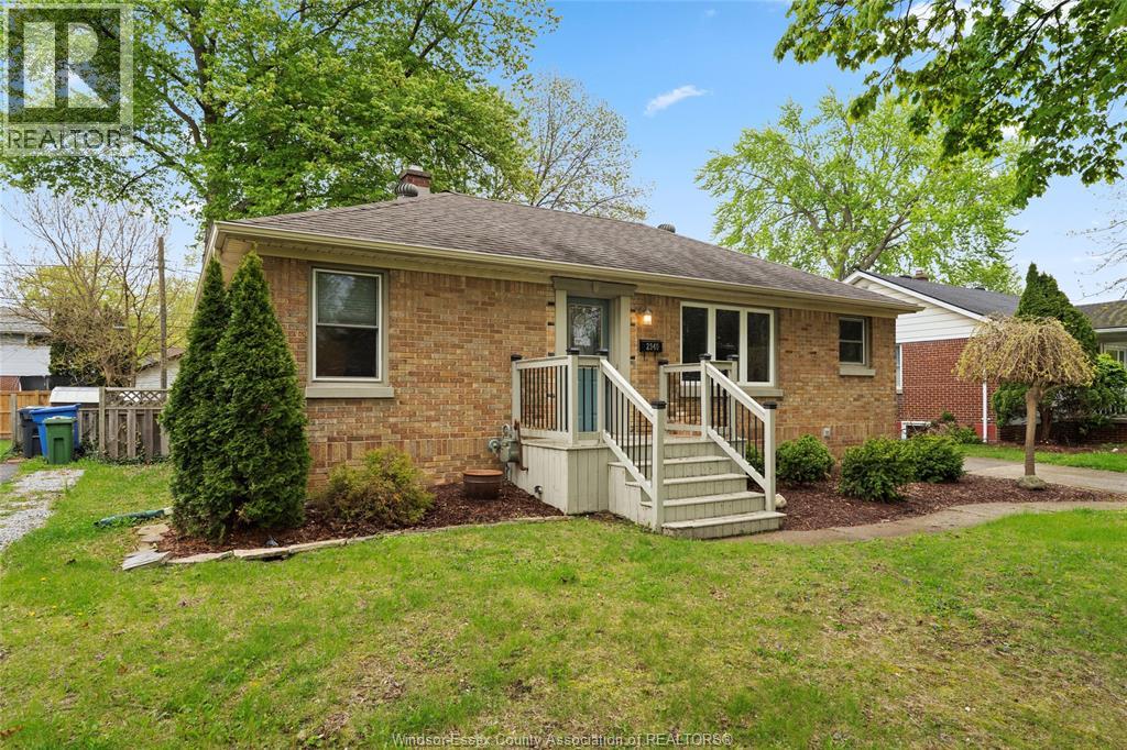 2940 RANDOLPH AVENUE - 2