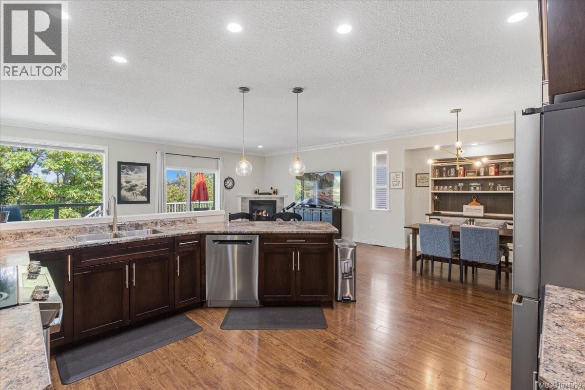 470 Alpen Way - 13