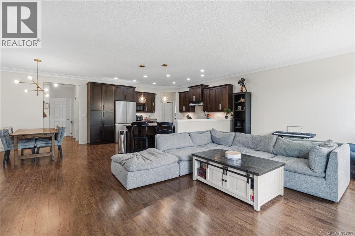 470 Alpen Way - 10