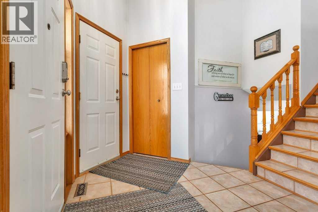 8 Petticoat Lane, Lacombe