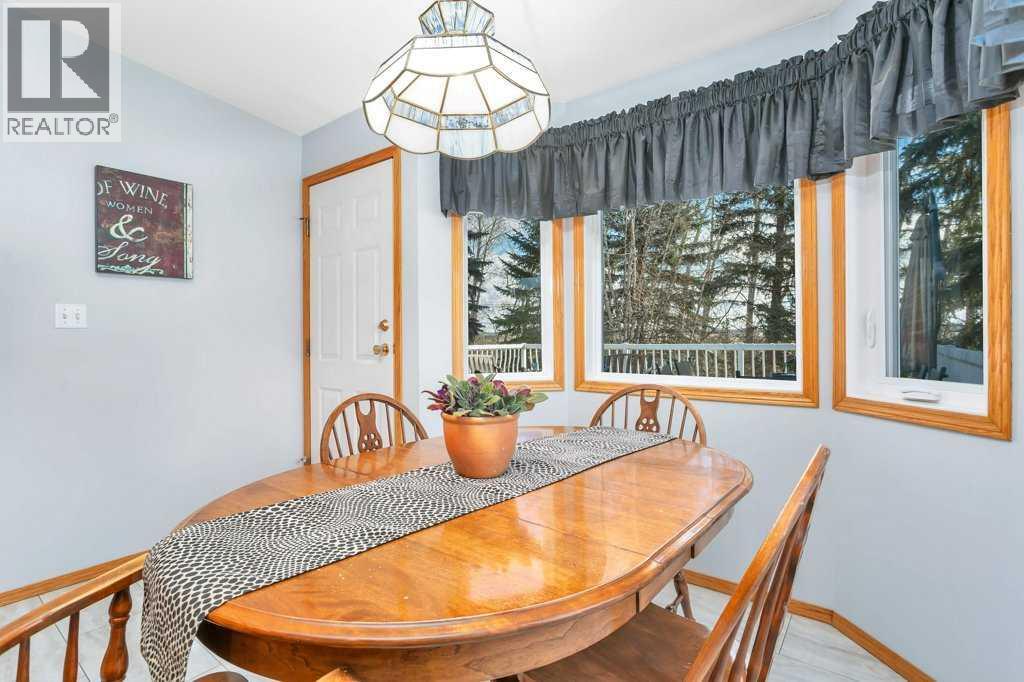 8 Petticoat Lane, Lacombe