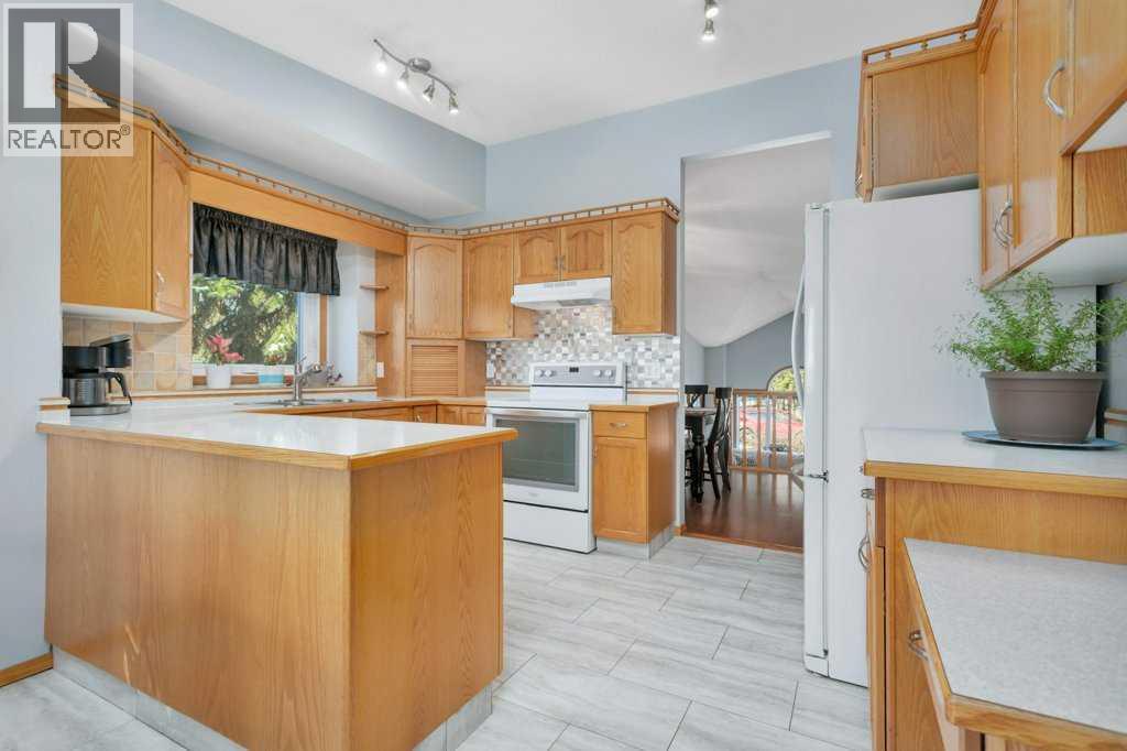 8 Petticoat Lane, Lacombe