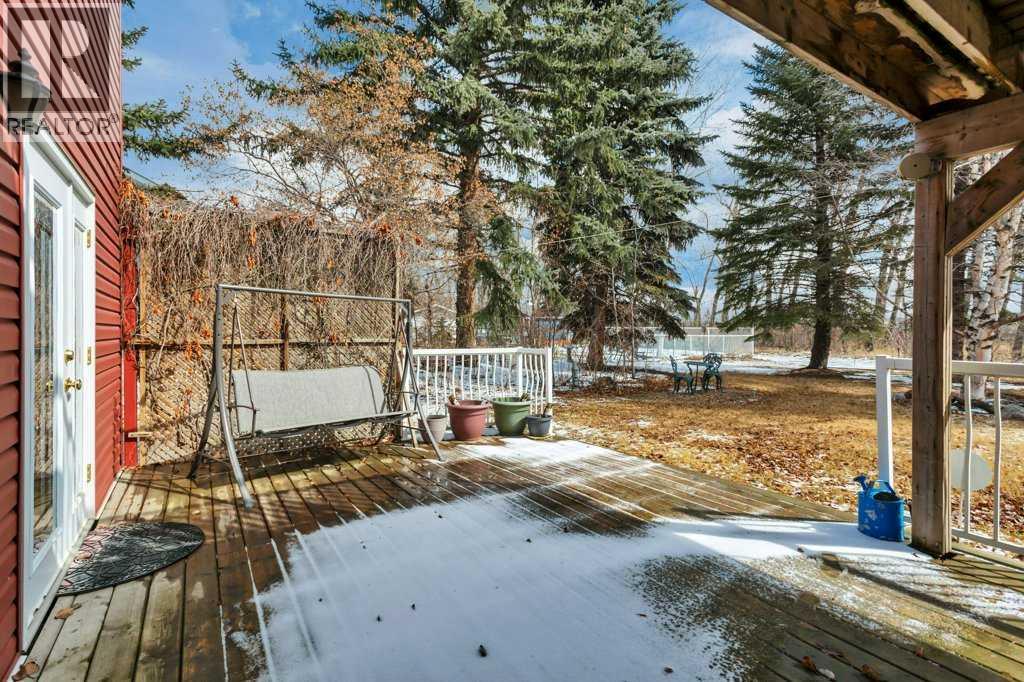 8 Petticoat Lane, Lacombe