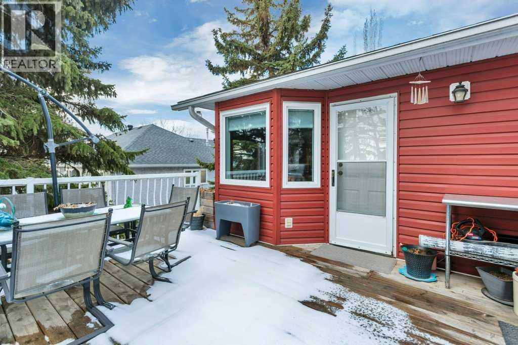 8 Petticoat Lane, Lacombe