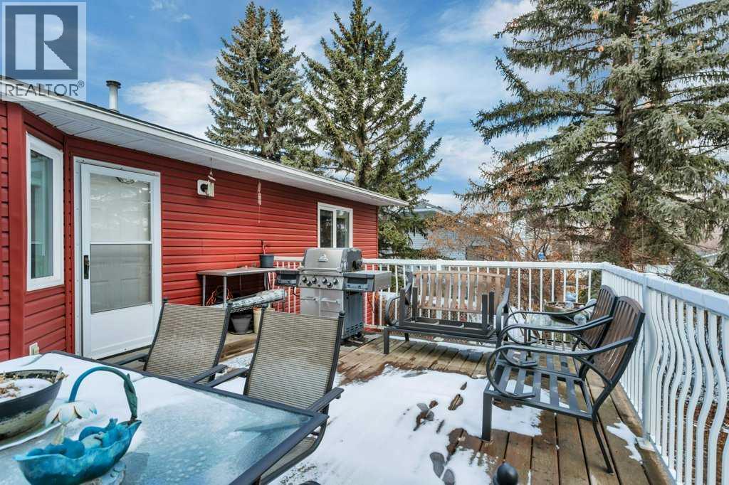8 Petticoat Lane, Lacombe