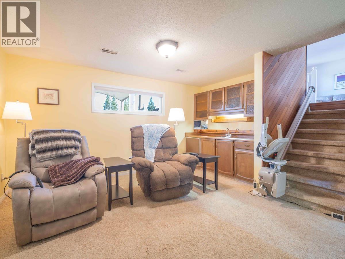 8129 ST LAWRENCE AVENUE - 19