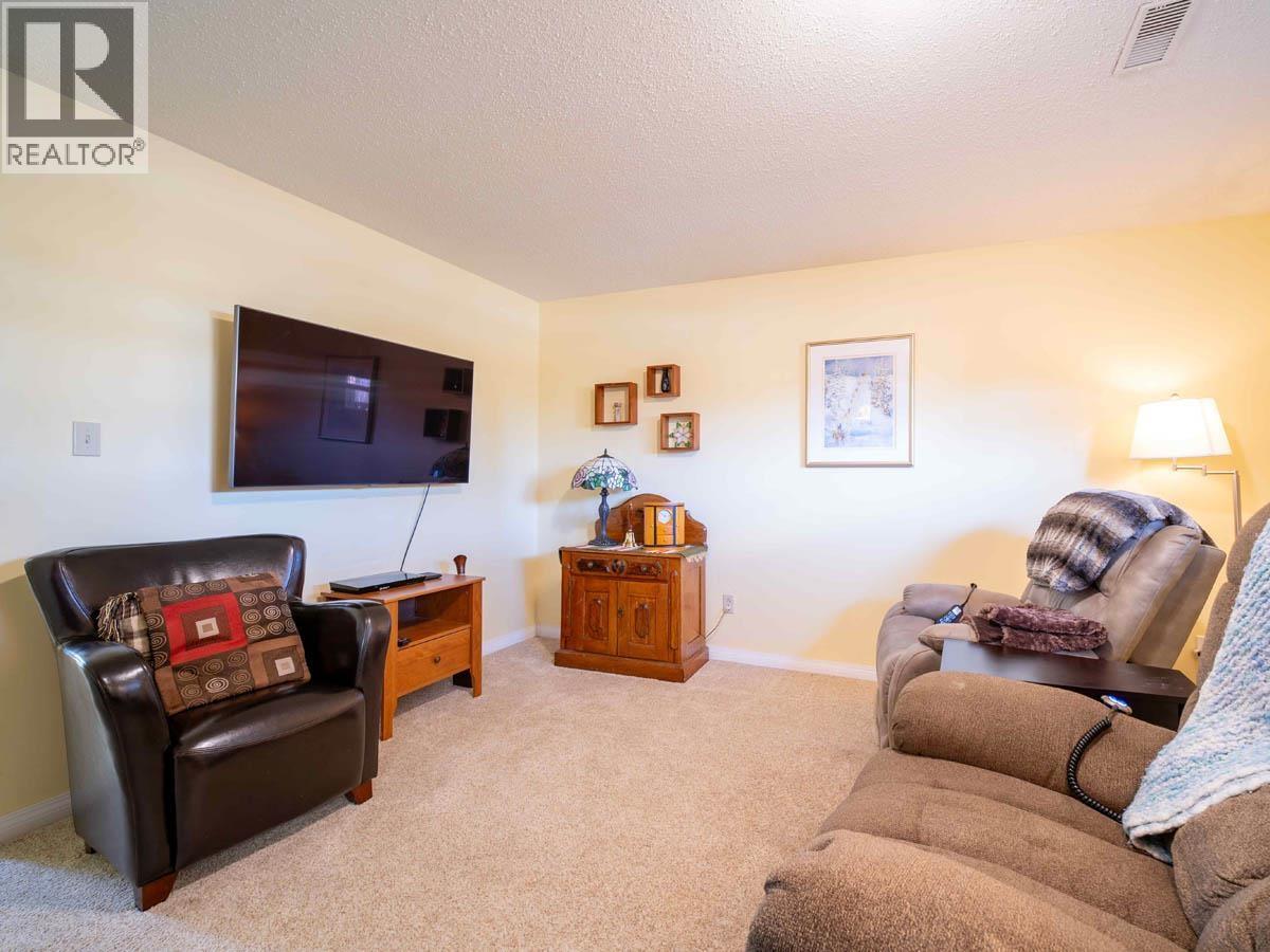 8129 ST LAWRENCE AVENUE - 18