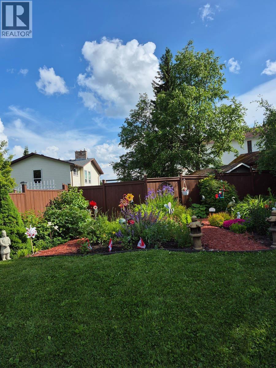 8129 ST LAWRENCE AVENUE - 29