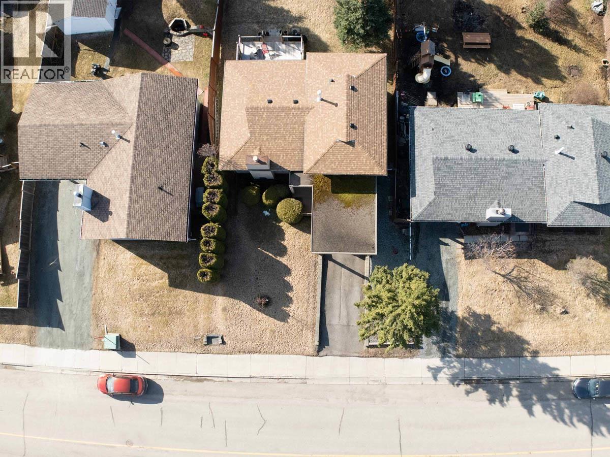8129 ST LAWRENCE AVENUE - 32