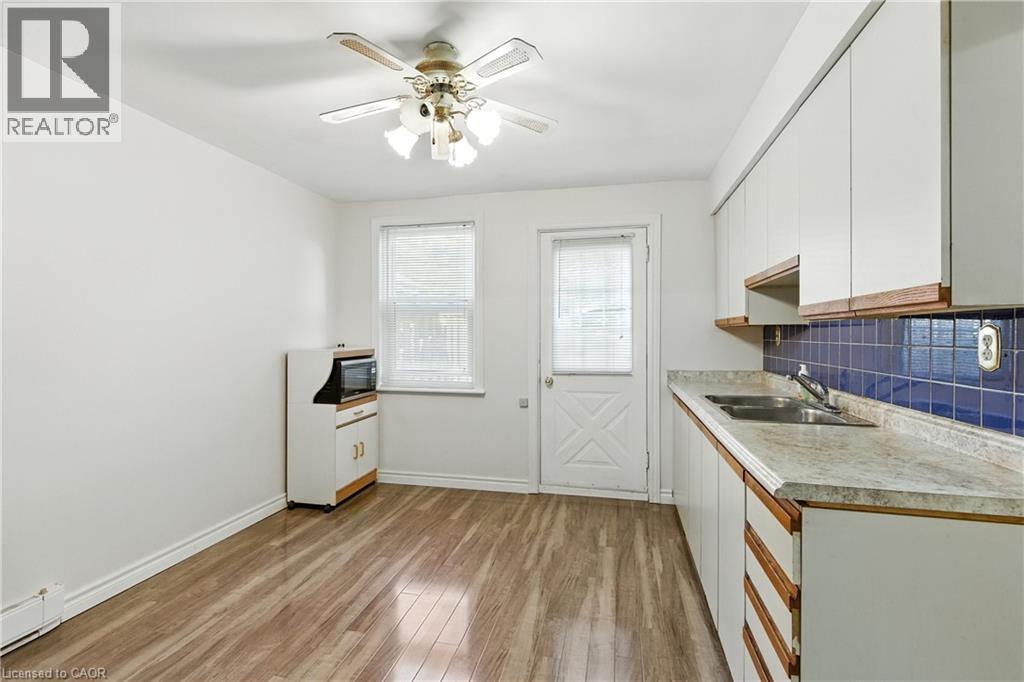 24 MACKLIN Street N, Hamilton, Ontario, L8S3S1 — Photo 8