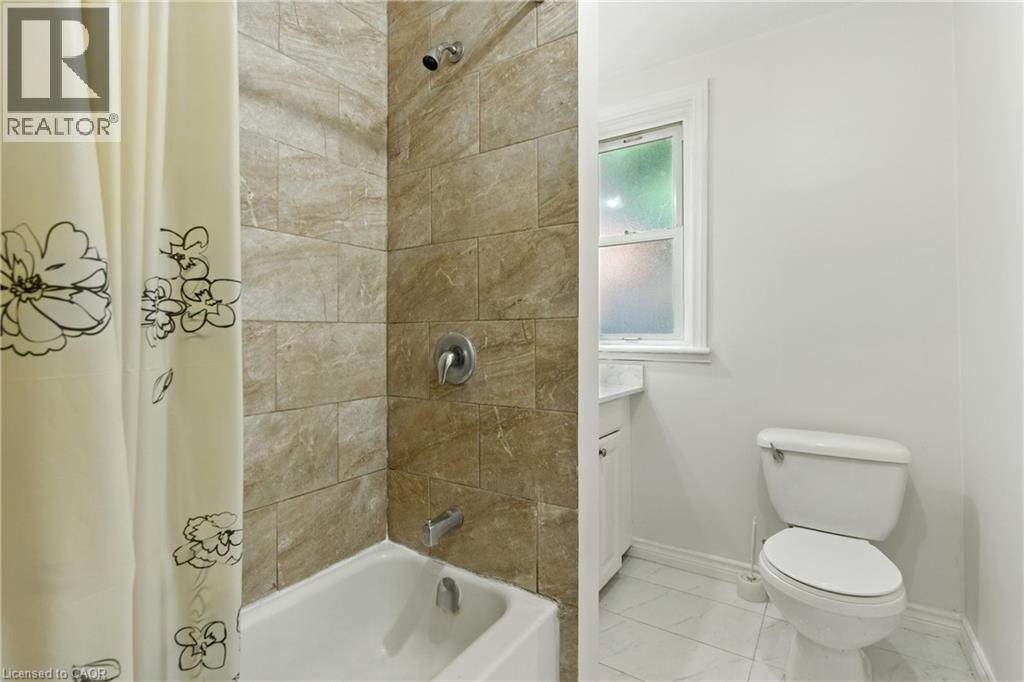 24 MACKLIN Street N, Hamilton, Ontario, L8S3S1 — Photo 11