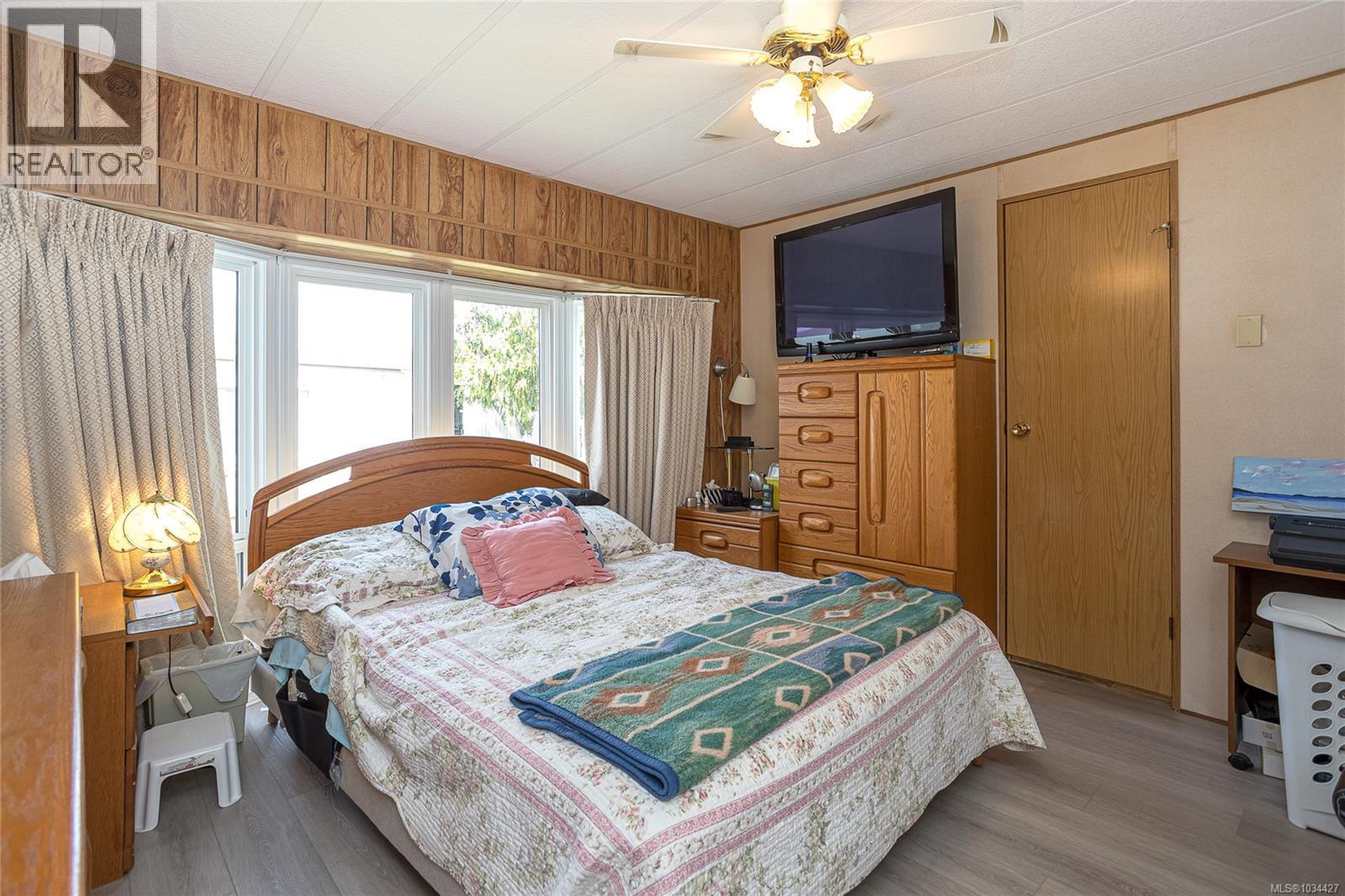 #17 129 Meridian Way - 17