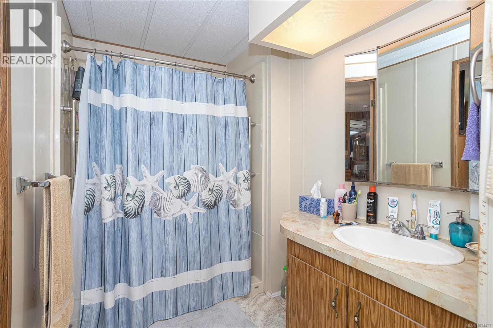#17 129 Meridian Way - 19
