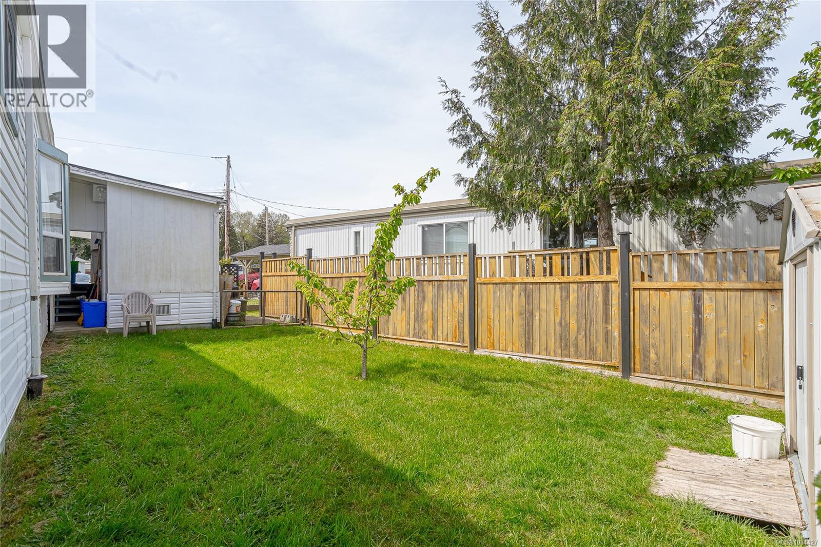 #17 129 Meridian Way - 25