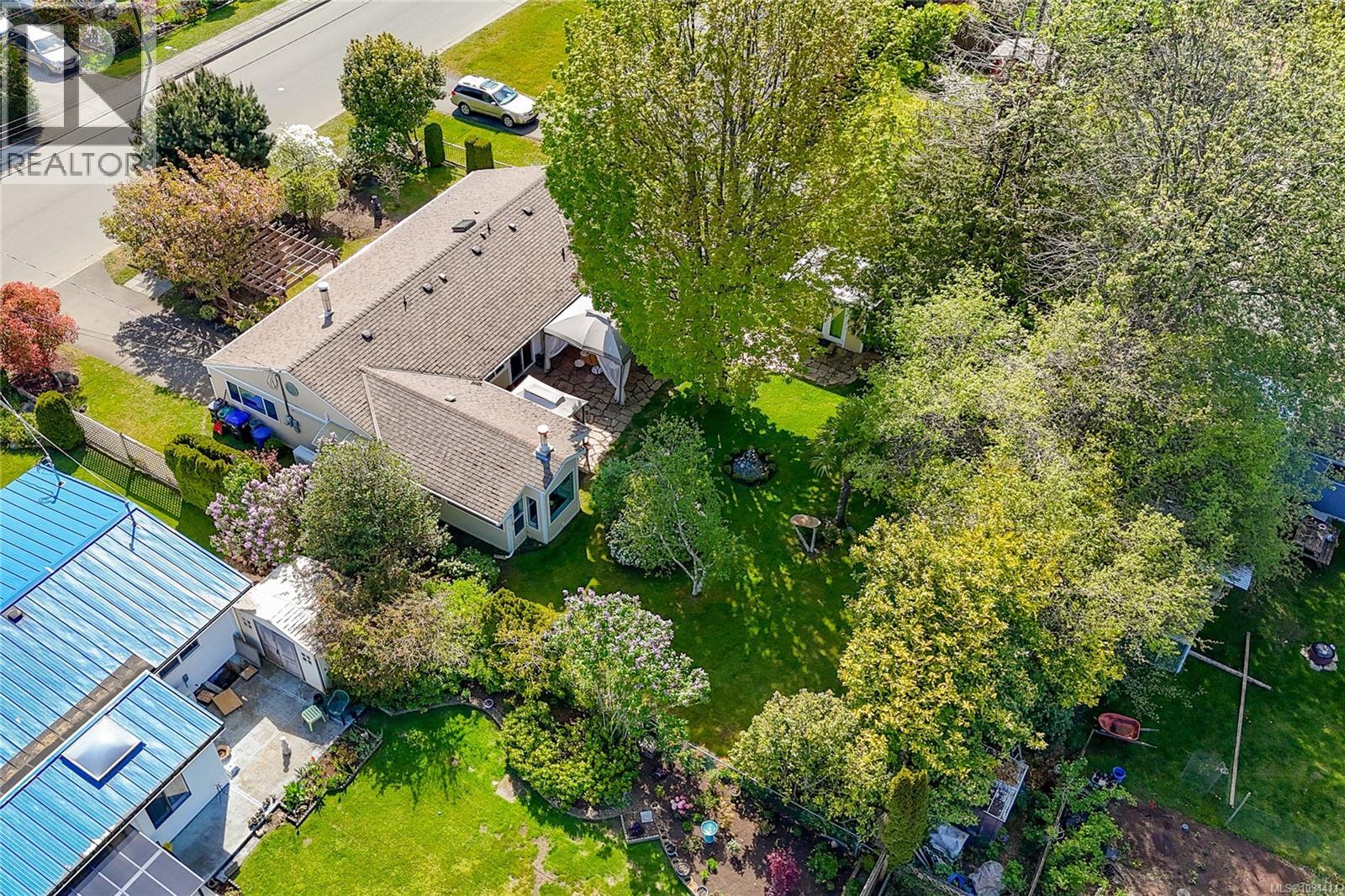 171 Stanford Ave W - 14