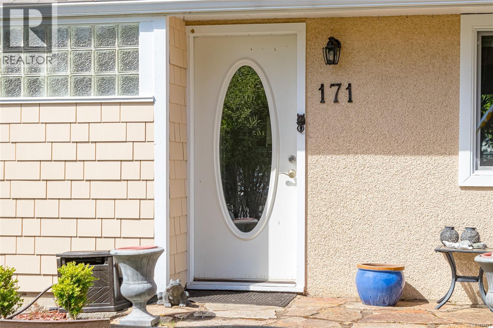 171 Stanford Ave W - 17