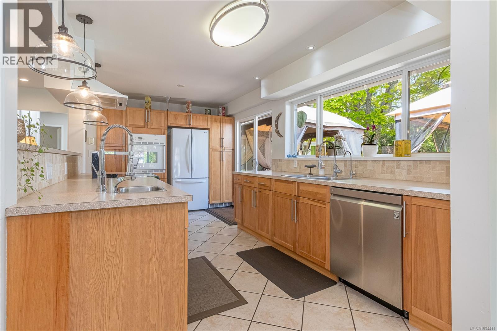 171 Stanford Ave W - 27
