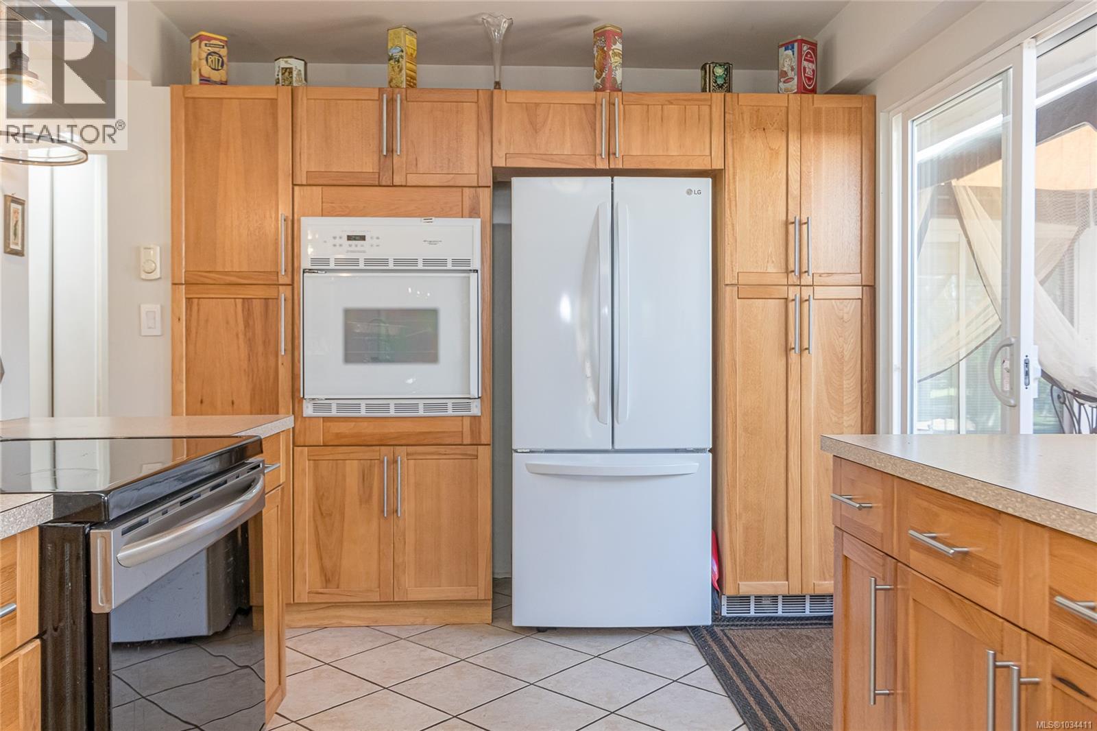 171 Stanford Ave W - 29