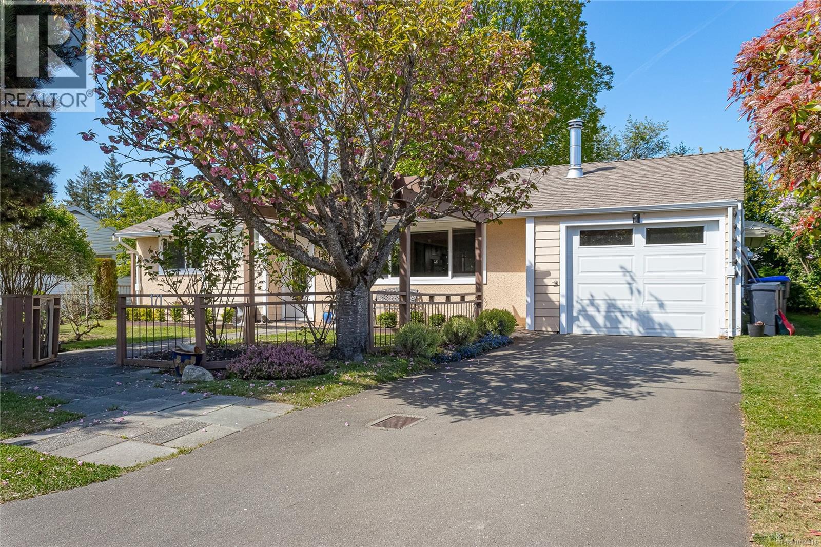 171 Stanford Ave W - Image 3