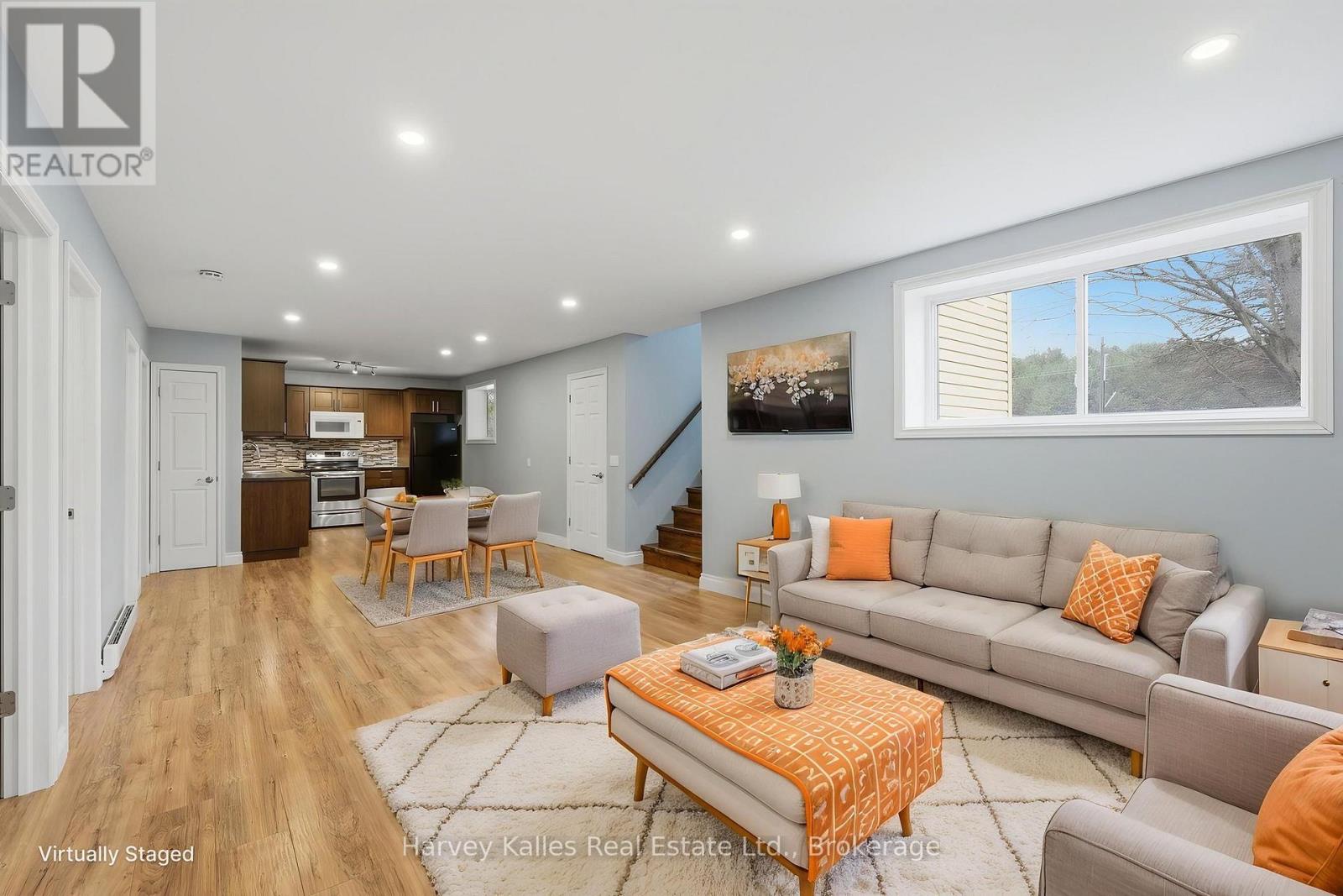 25 FERNDALE ROAD - 33