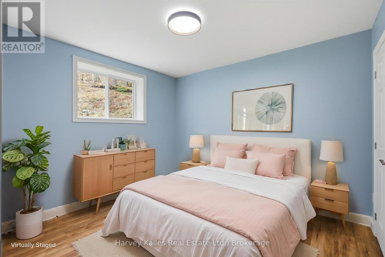 25 FERNDALE ROAD - 44