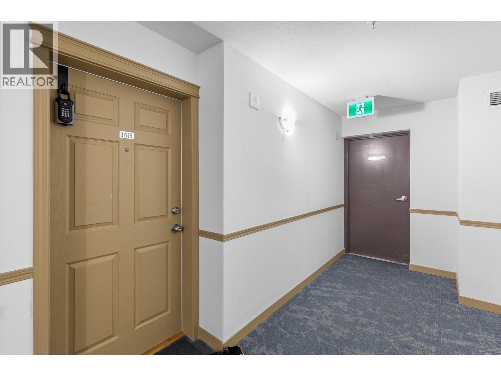 #1413 1875 Country Club Drive - 3