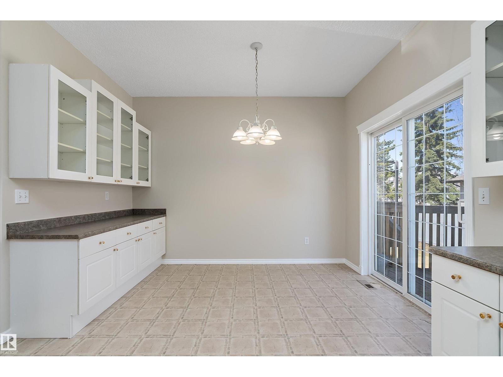 #4 1780 GLASTONBURY BV NW, Edmonton