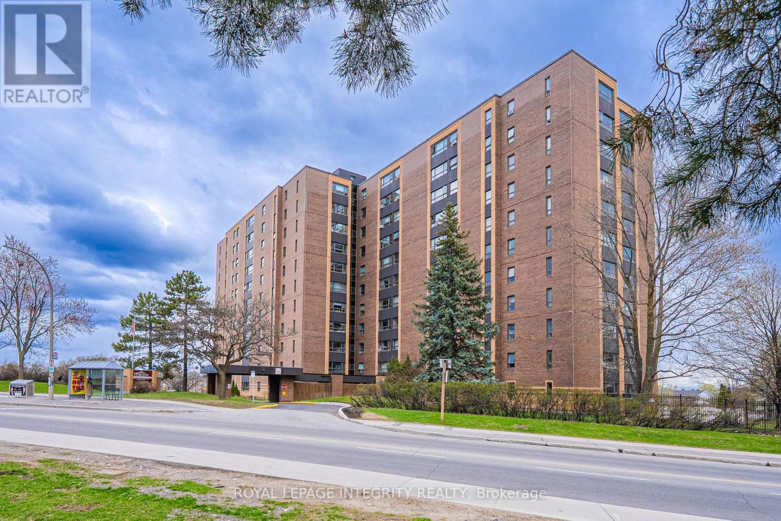 #806 1356 MEADOWLANDS DRIVE E - 1