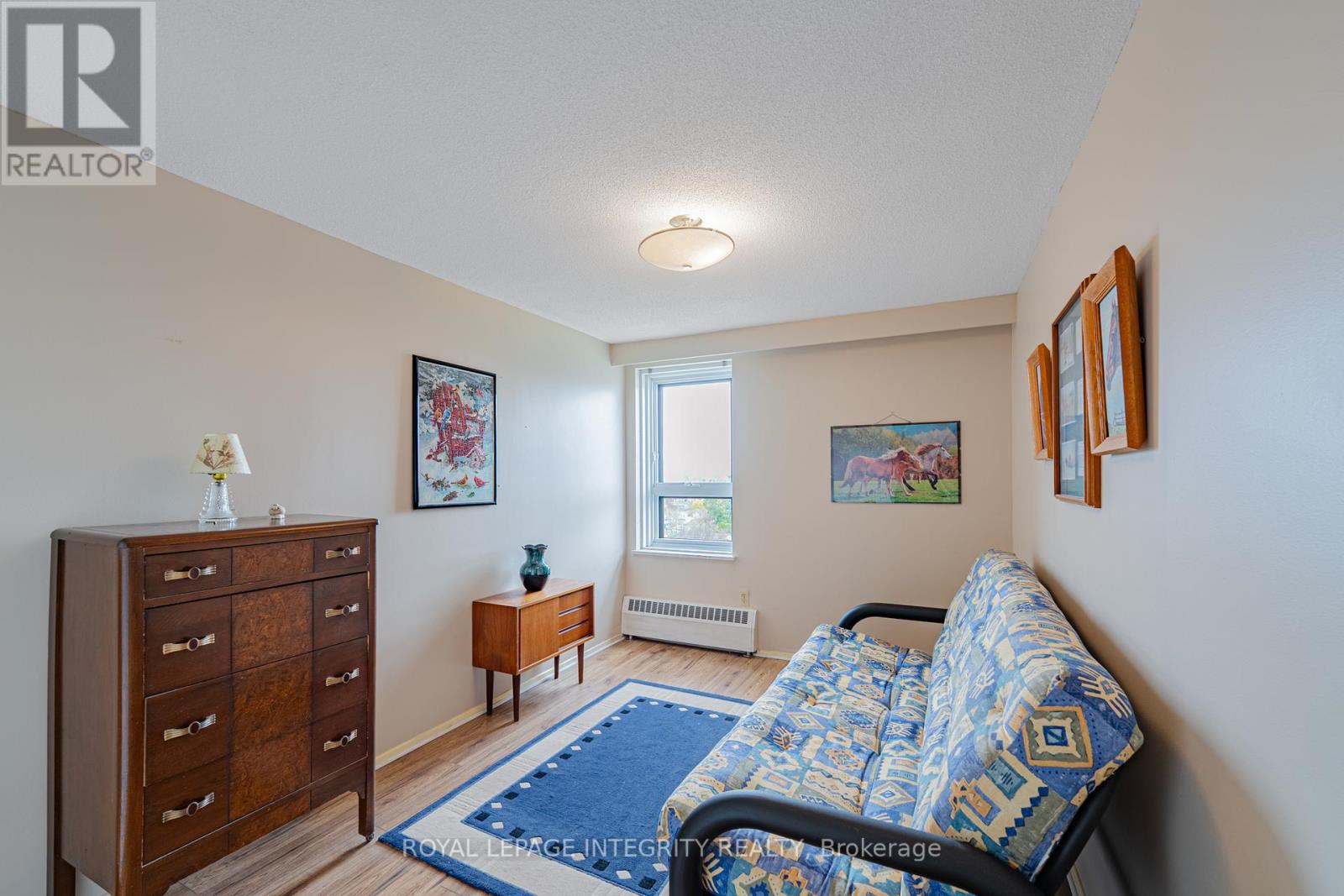 #806 1356 MEADOWLANDS DRIVE E - 19