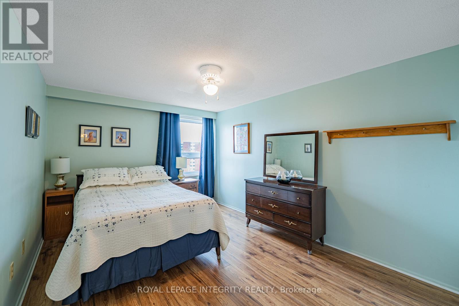 #806 1356 MEADOWLANDS DRIVE E - 21