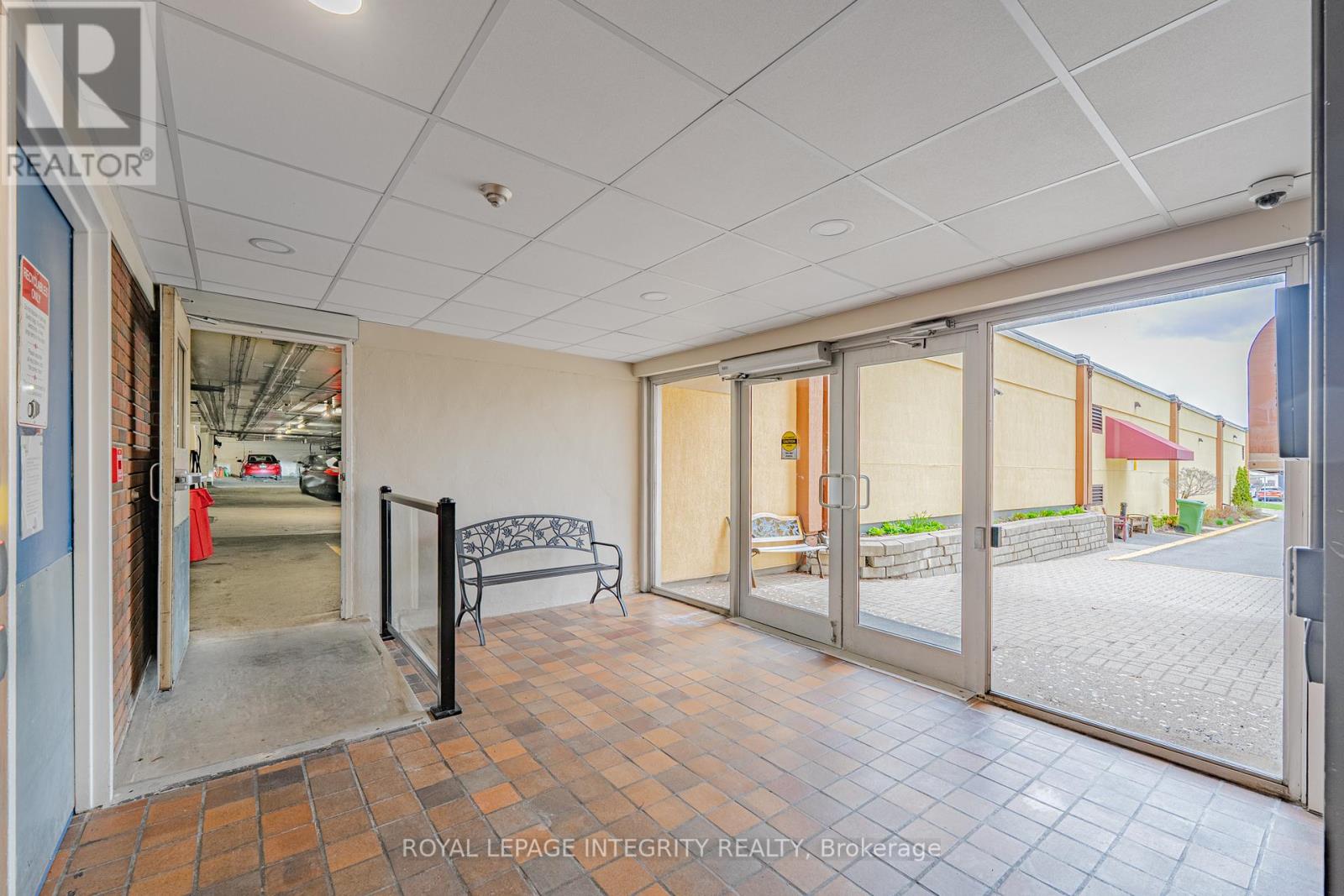 #806 1356 MEADOWLANDS DRIVE E - 38