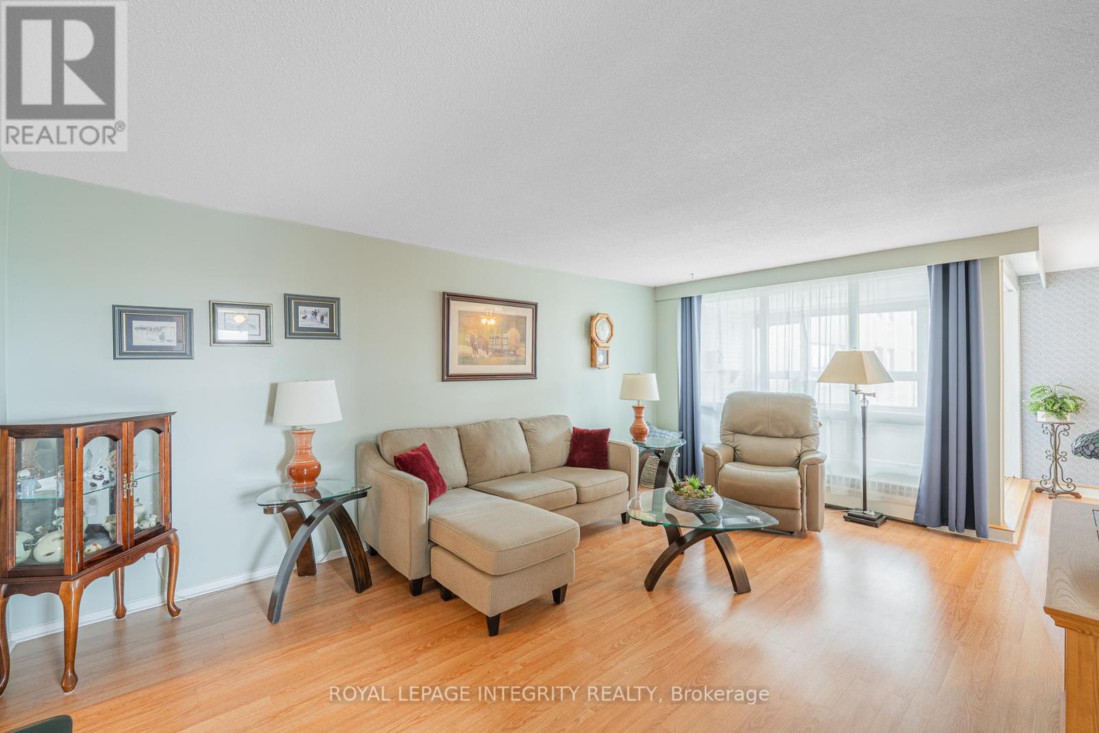 #806 1356 MEADOWLANDS DRIVE E - 9