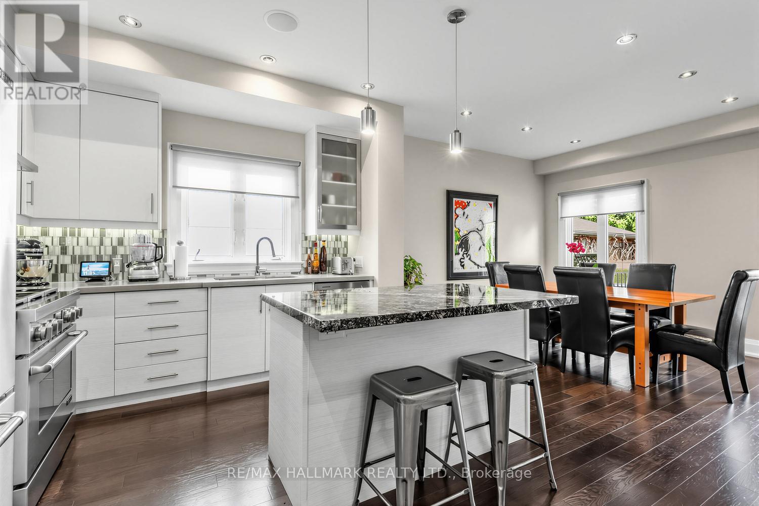 192 ERSKINE AVENUE - 5