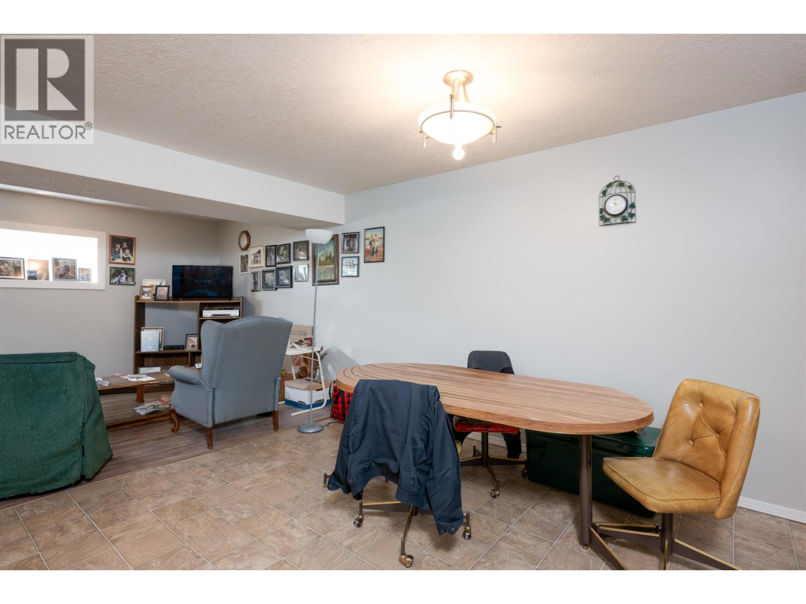 1478 MCCULLAGH AVENUE - 21