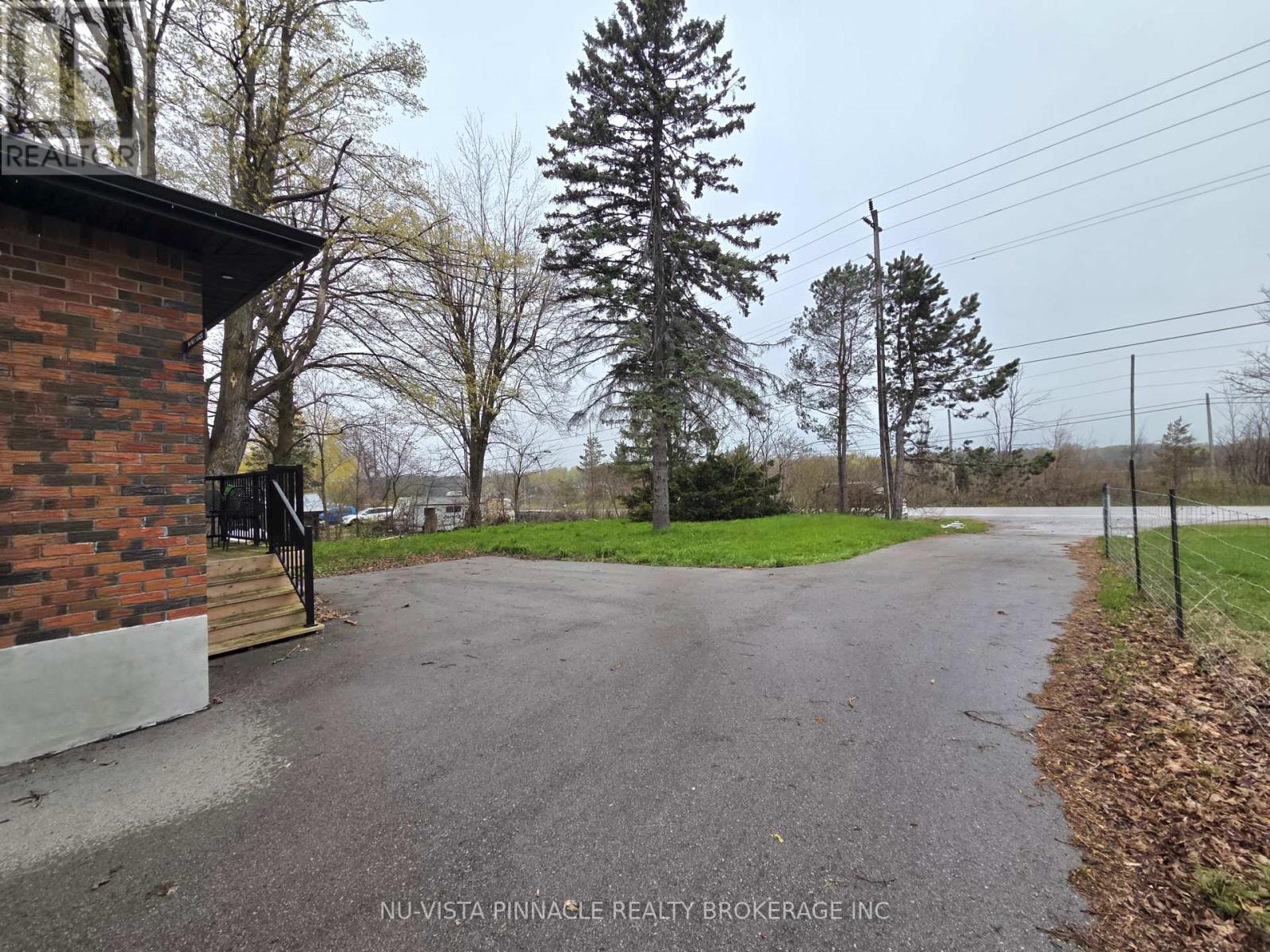 7142 HIGHWAY 7 - 8