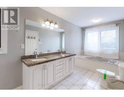 Bedroom 4 - 173 Thompson Drive, East Gwillimbury, ON L9N1E2 Photo 11
