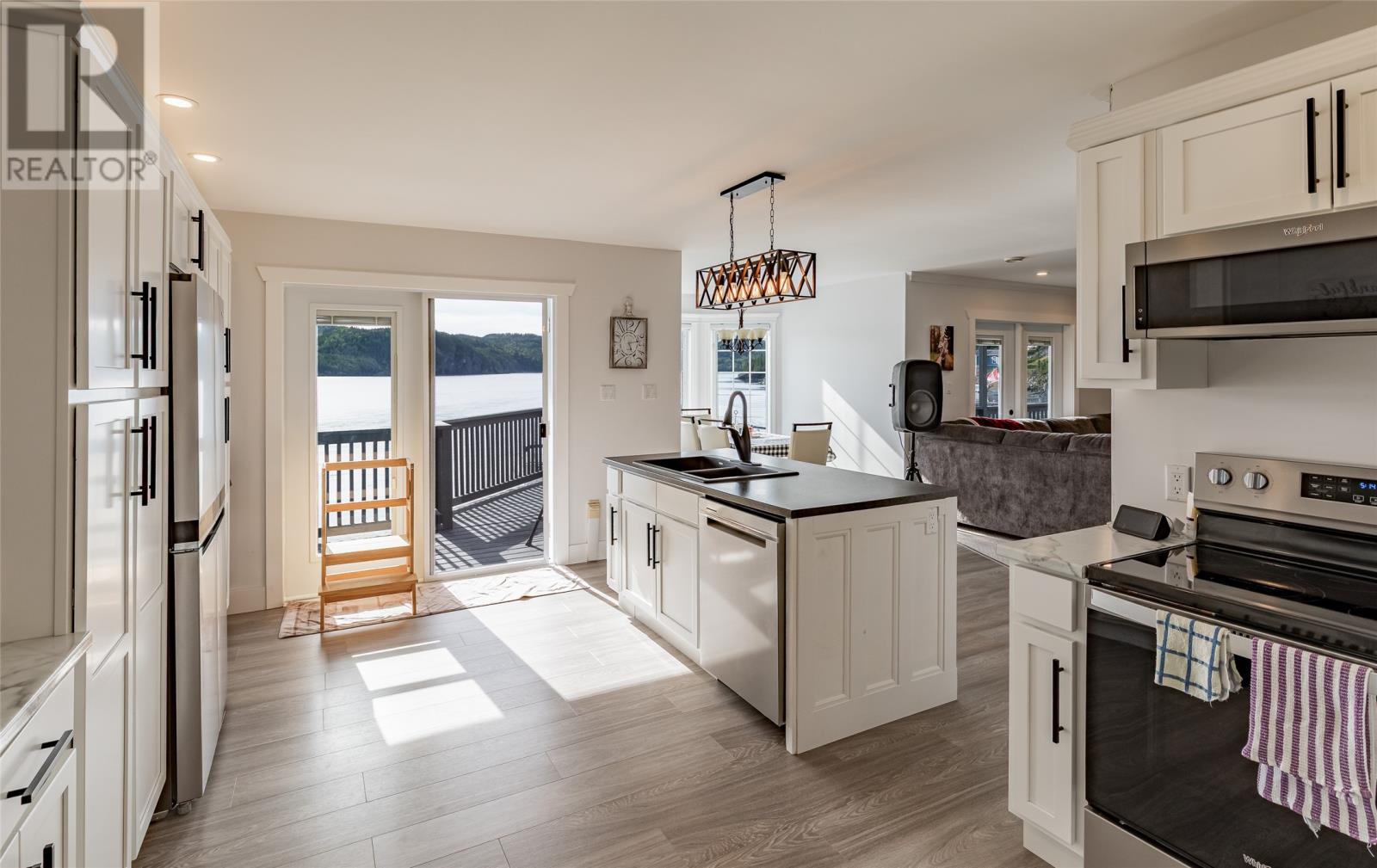 485 Main Street - 22