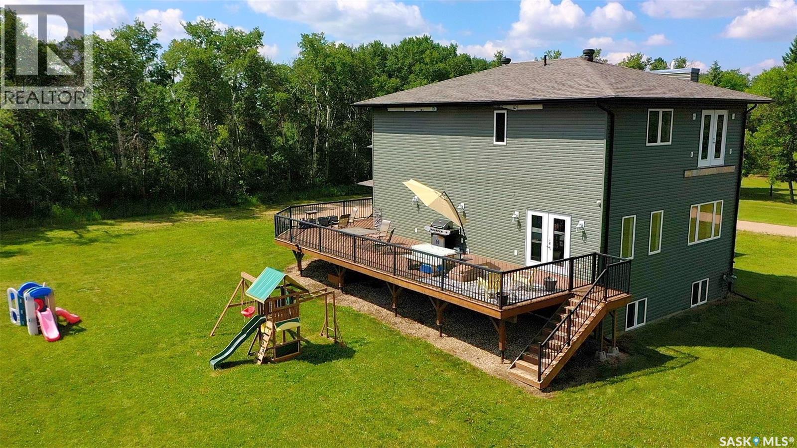 205 Roberts AVENUE - 48