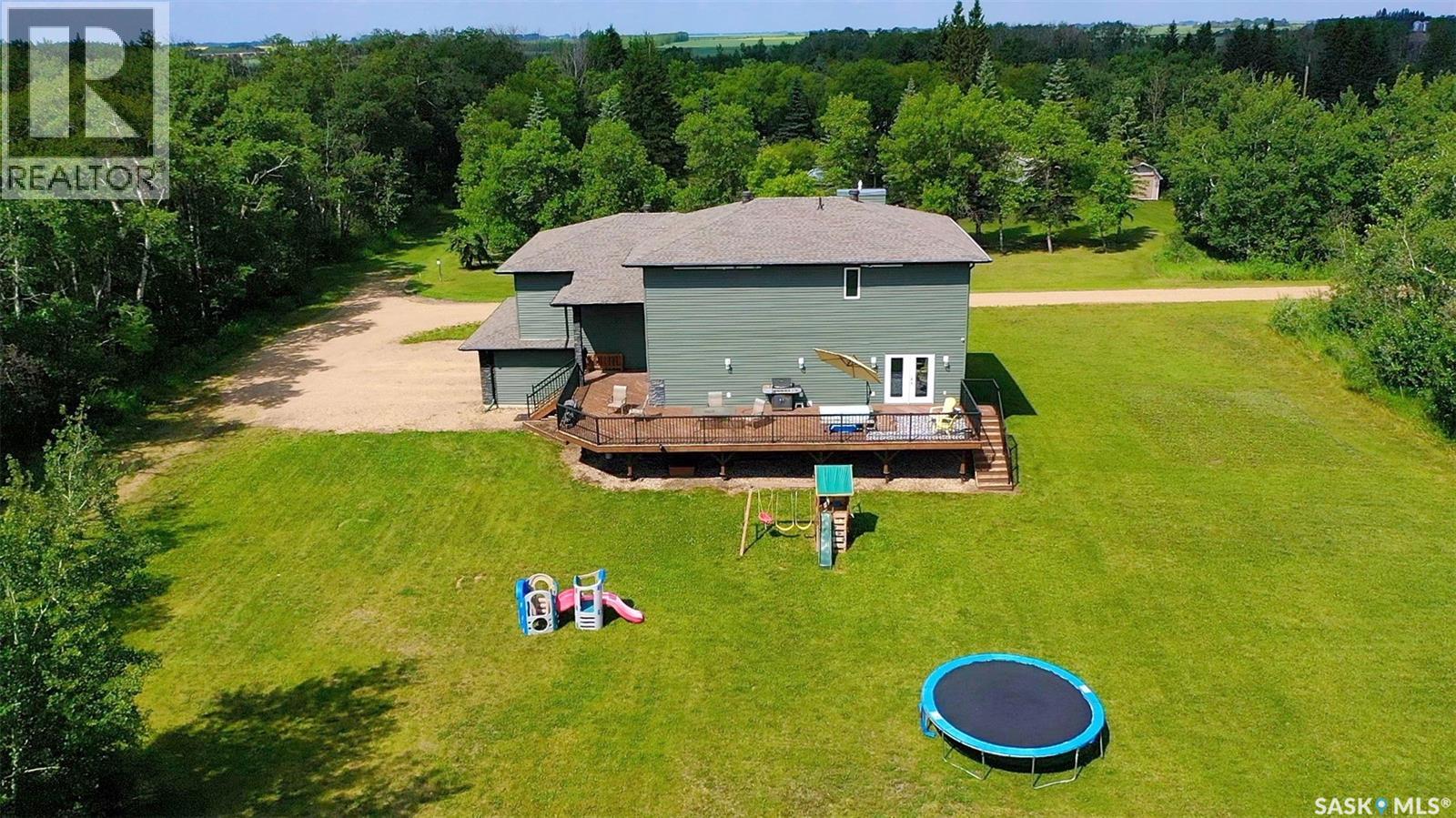205 Roberts AVENUE - 46