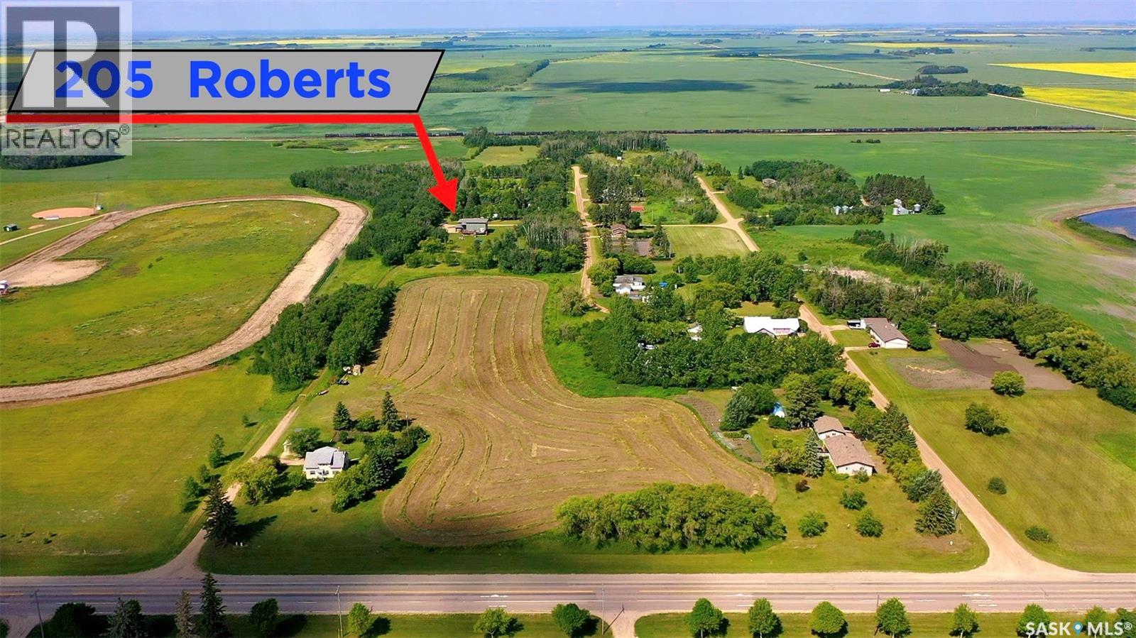 205 Roberts AVENUE - 40
