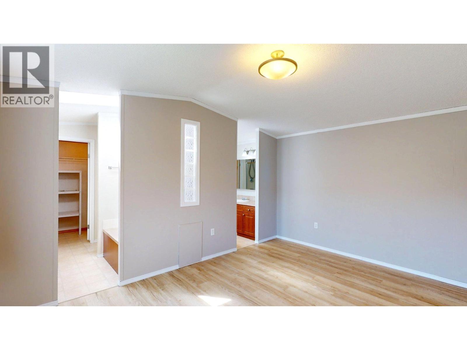 100 Aspen Drive Unit# 121, Sparwood