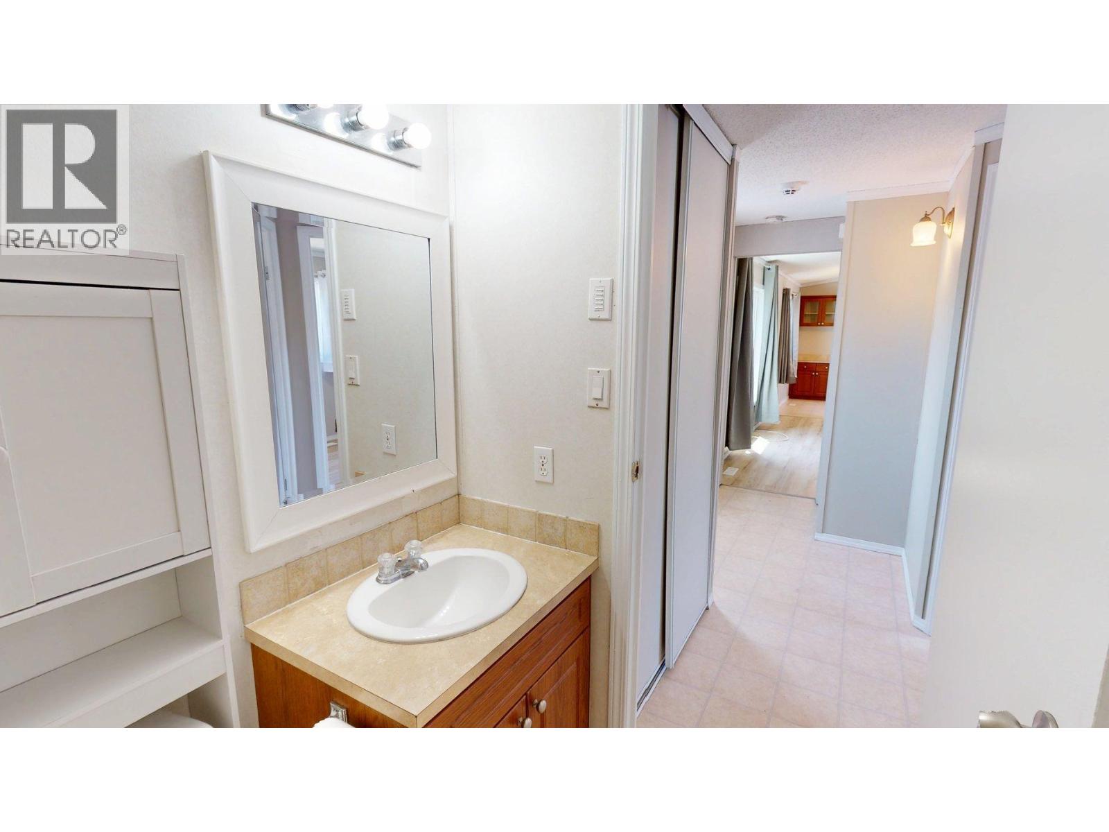 100 Aspen Drive Unit# 121, Sparwood